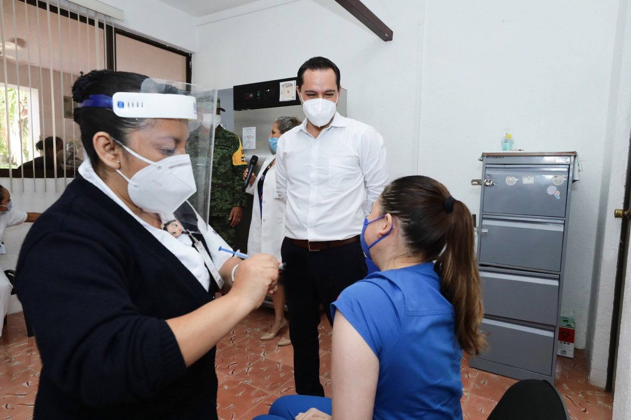 Vacunación a adultos mayores iniciaría a finales de febrero en Yucatán